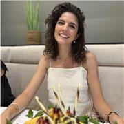 soy Sofía, maestra y especialista en tecnología educativa. Ofrezco clases de apoyo para niños/as de educación primaria